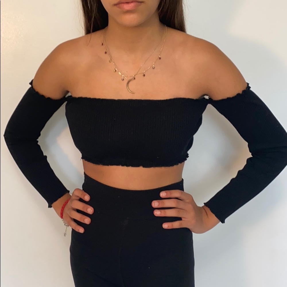 Black tube top with off shoulder sleeves